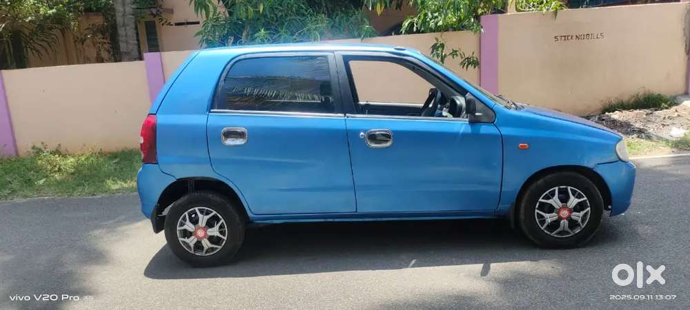 Maruti Suzuki Alto 2005
Good engine condition 
4 new tyres
New seat co