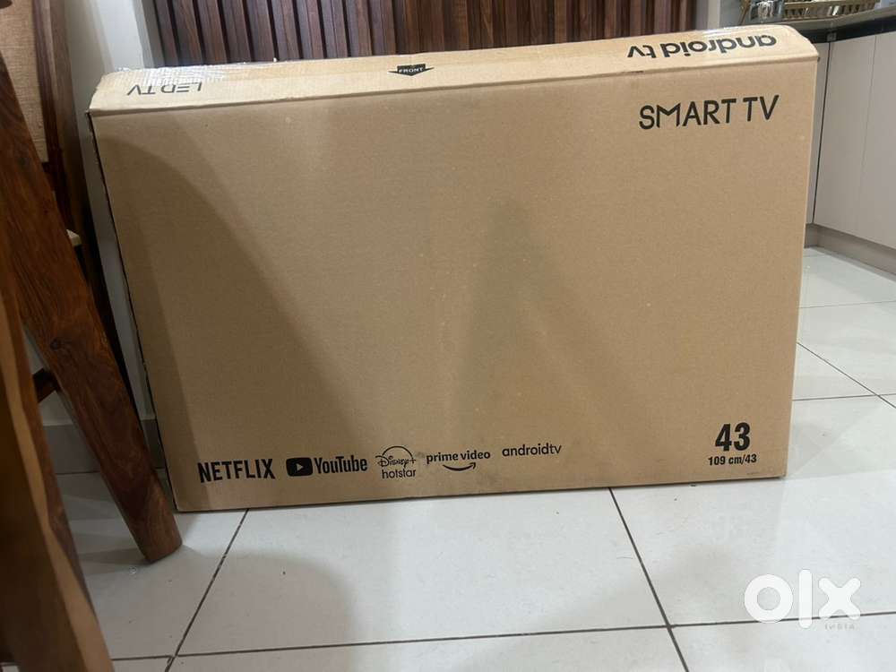 Brand new Vcl smart led tv-43 inches
