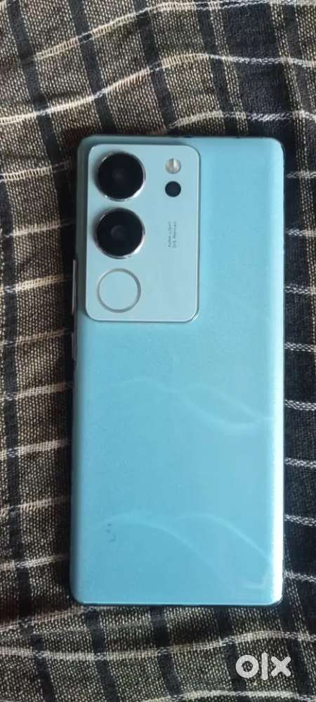 Vivo V29 5G 8+8 and 128 storage