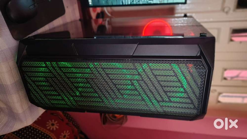 Computer CPU with Ups