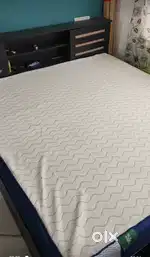 Flow mattress 7ft*6ft and 8 inch thickness unused