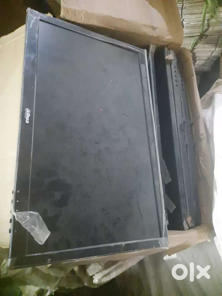 DAHUA MONITOR ( 19 INCHE ) LOT.