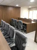Furnished Office Rent in Navrangpura 750 Ft 1 Cabin 11 Seats For-IT/HR