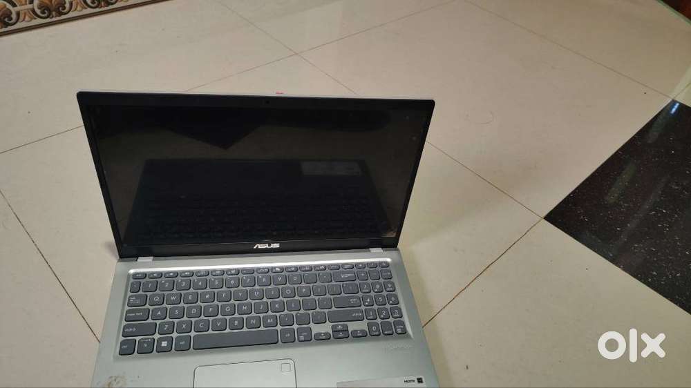 Asus pantinum 2 years old unused laptop