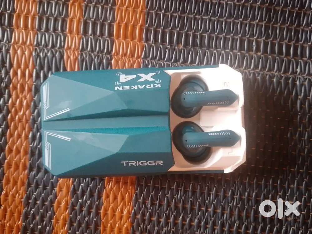 KRAKRN X4 Earbuds New I am buy 5days