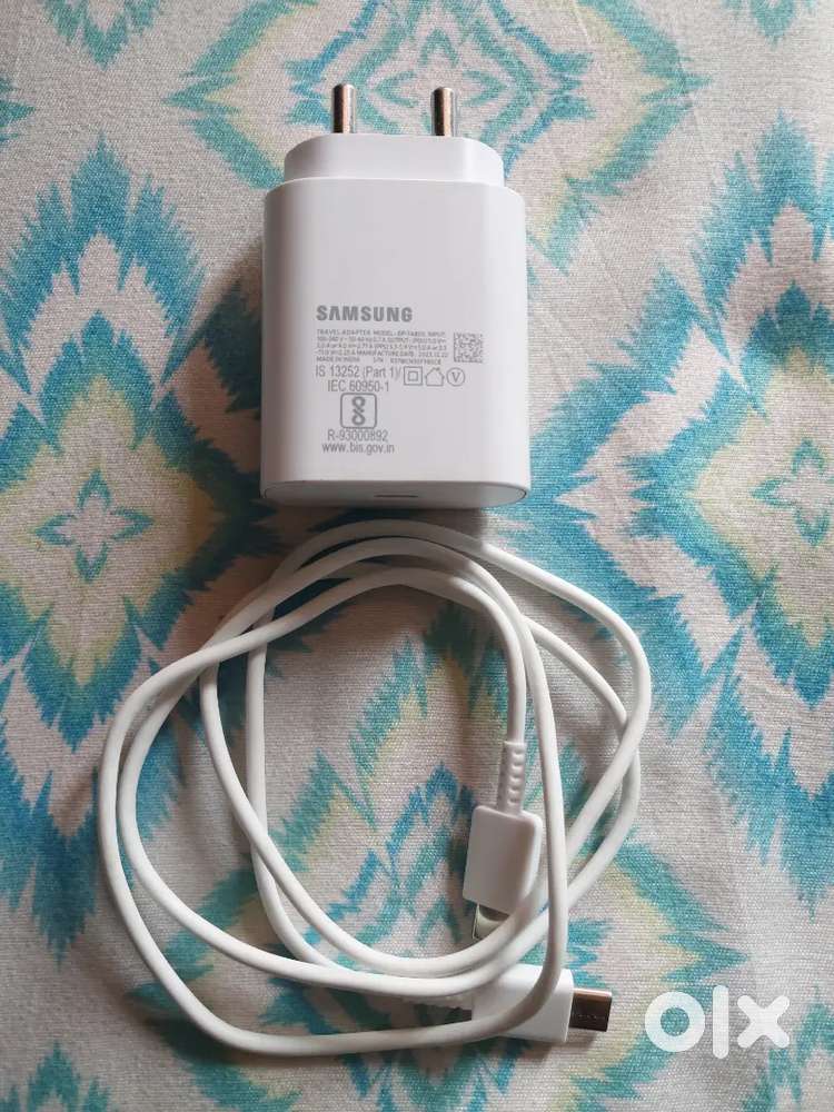 SAMSUNG SUPER FAST 25WATT CHARGER
