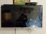Coocaa company 32 inch tv broken display only