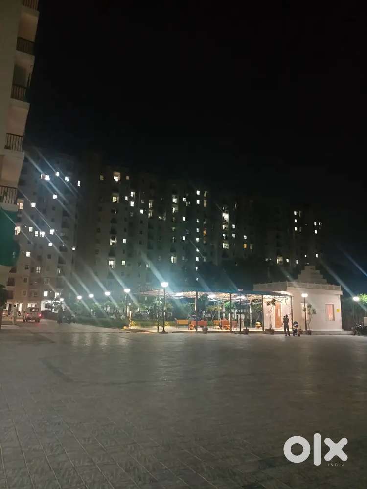 2bhk flat for sale vaishali estate Gandhi path West