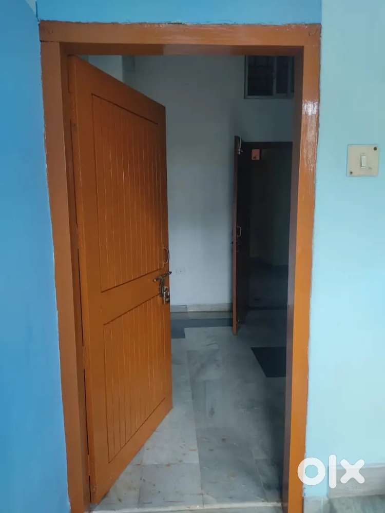 Beltola tiniali 3bhk 15k