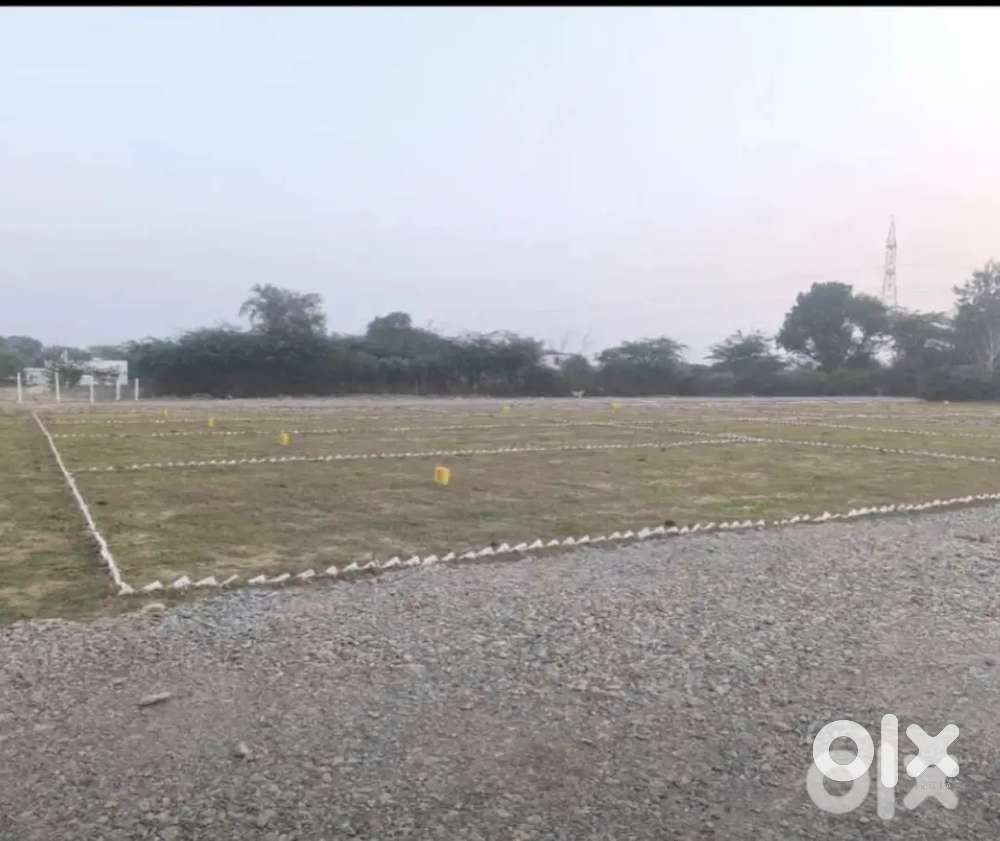 डबोक एयरपोर्ट से कुछ ही दूरी पर आवासीय प्लॉट