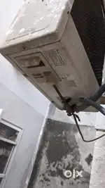 Whirlpool AC 1.5 ton - 8 years old