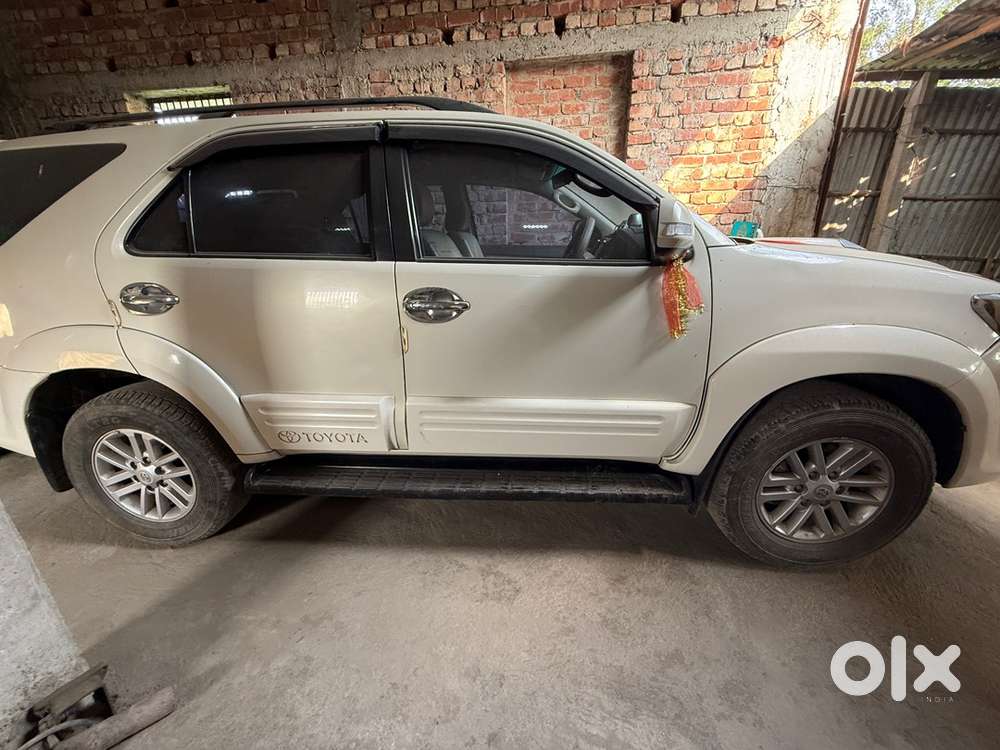Toyota Fortuner 2015 Diesel 64000 Km Driven