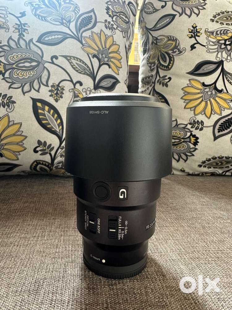 Sony 90mm F2.8 Macro lens