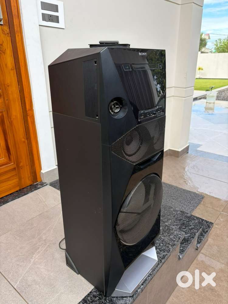 Sony MHC - V6D all in one music system 240 w