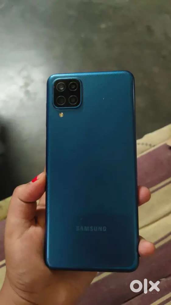 Samsung galaxy A12 4/64. 4g 3yrs+
