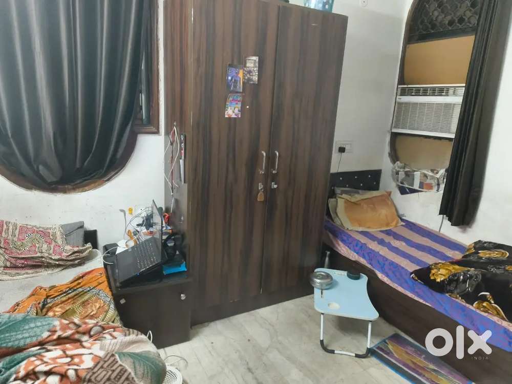 Krishna independent pg