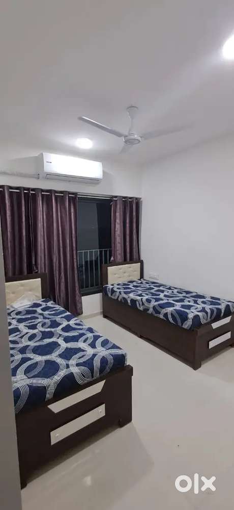 No brokerage pg paying guest cleaning wifi gas free with huge balcony
