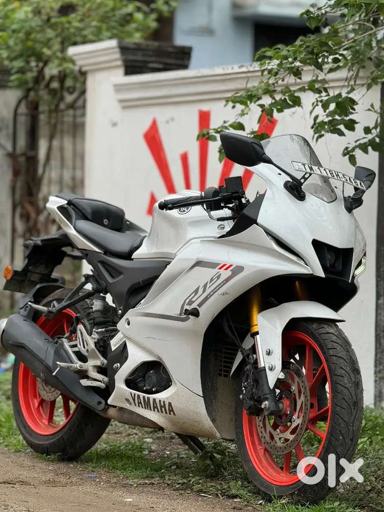 Yamaha R15 intensity.