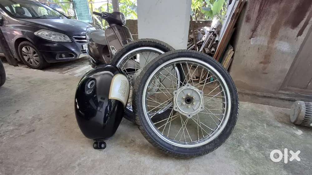 Classic 350 spoke wheel genuine parts