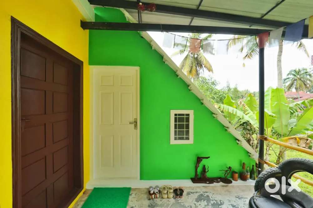 PG for girls. Maradu