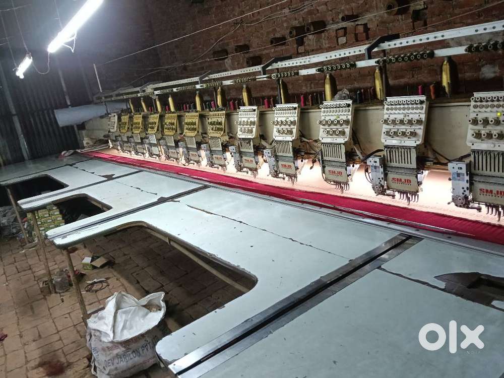 Campiuter embroidery machine