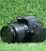 Canon  700D