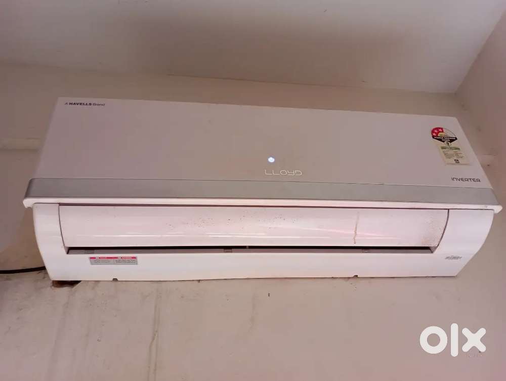 LLYOD ac 1.5ton in good condition