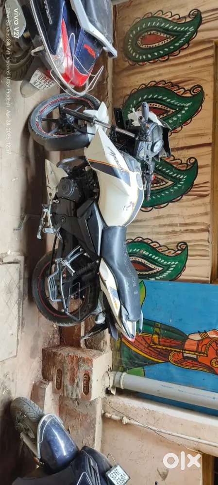 Very good condition full menten koi problem nahi hai