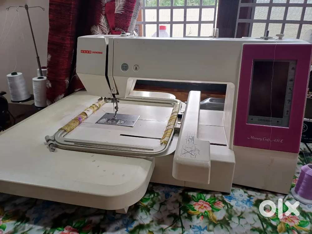 Computer embroidery machine
