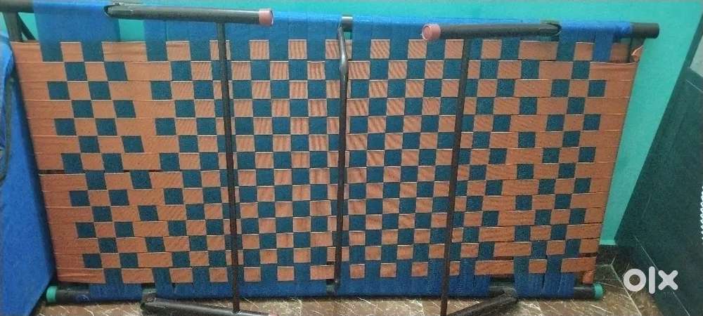 Cot nylon month used