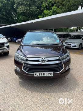 Toyota Innova Crysta 2.4 V, 2016, Diesel