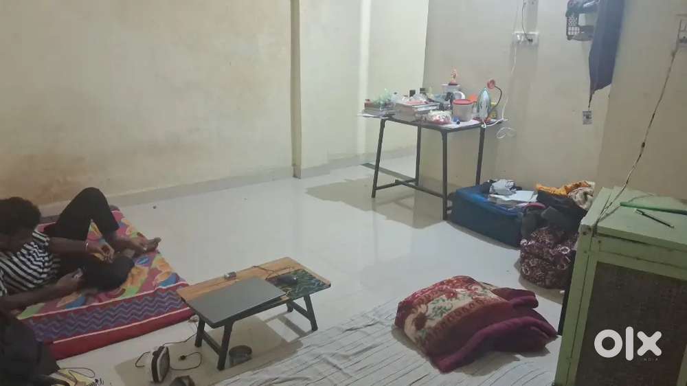 Need a roommate urgently college student bachlor allowed only male.