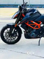 KTM DUKE 390 2023 MODEL