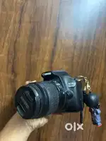 CANON 1300D