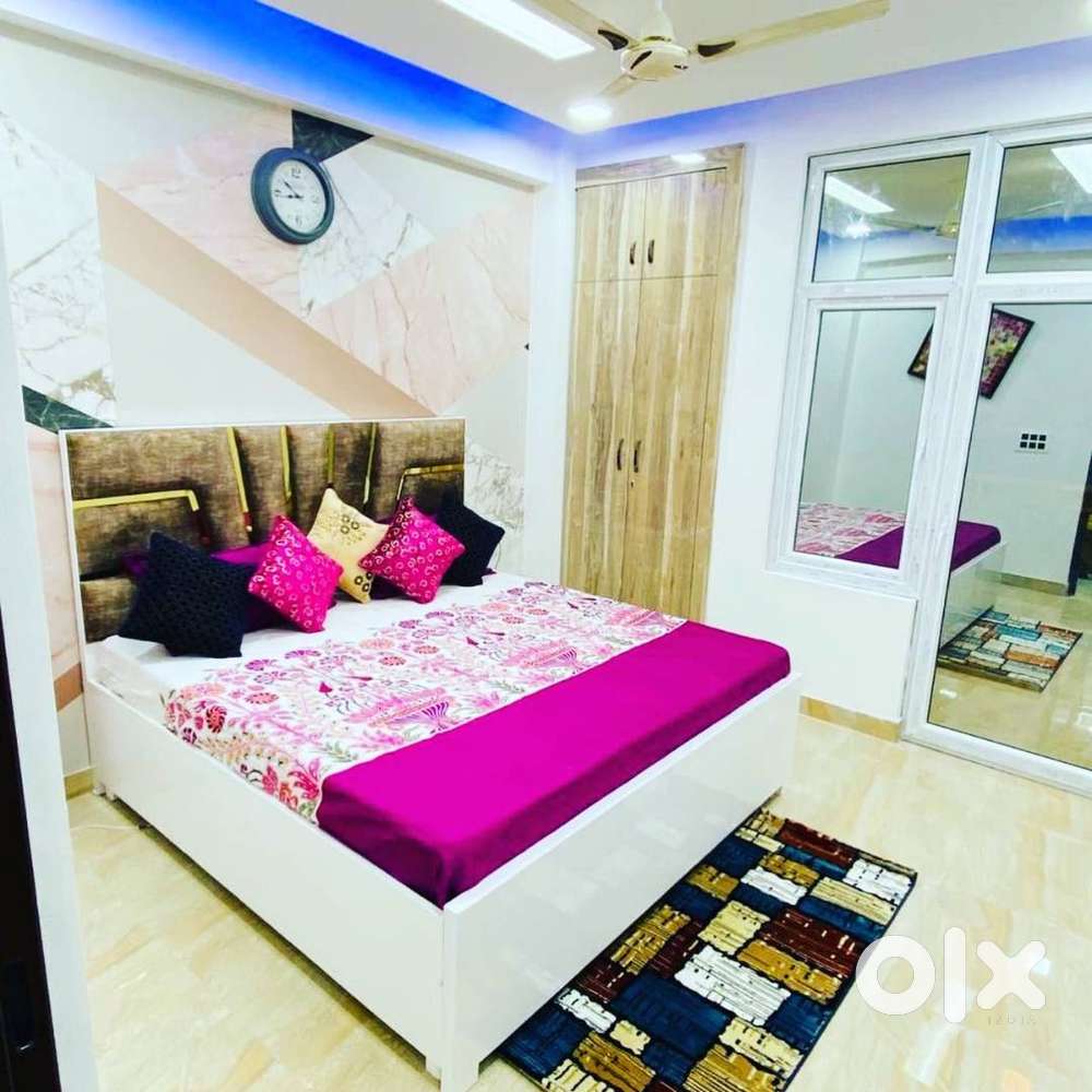 1BHK STUDIO APARTMENTS- FULLY LOADED, NEAR GAUR MULBERRY MANSIONS