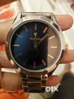 Van huesen watch