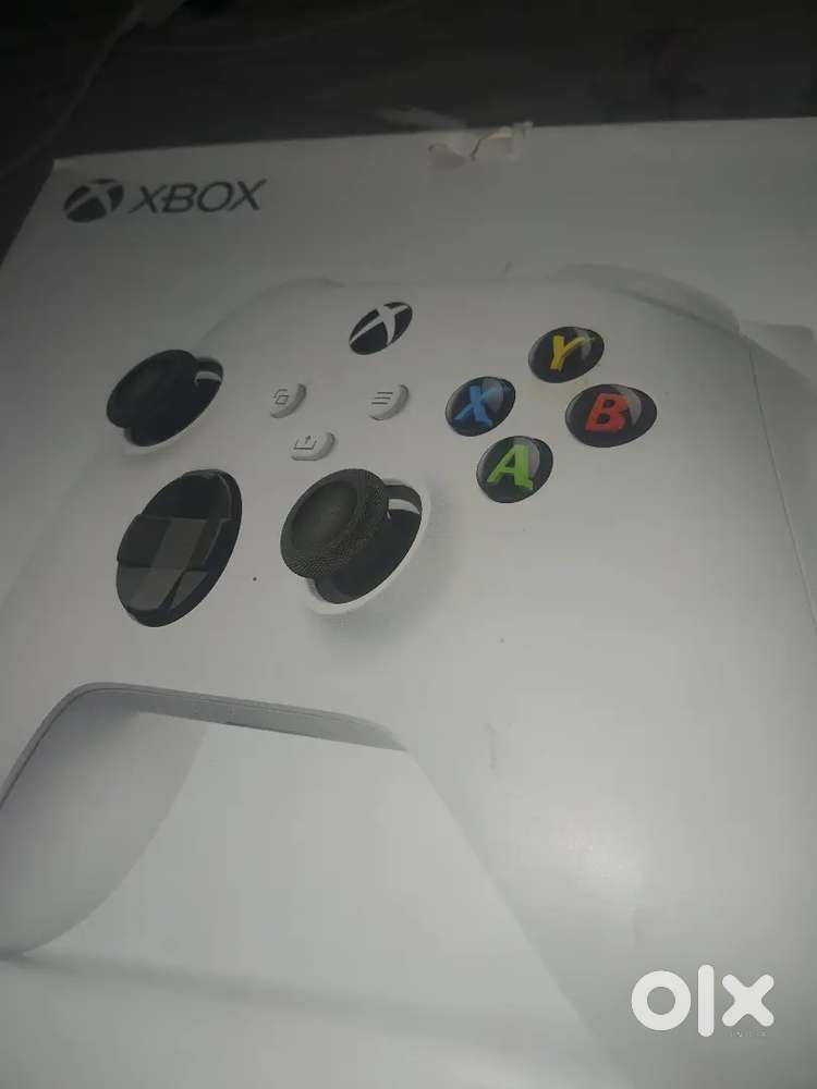 Xbox game controllers