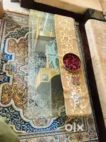 I want to sell my centre table of mirror and Wooden
