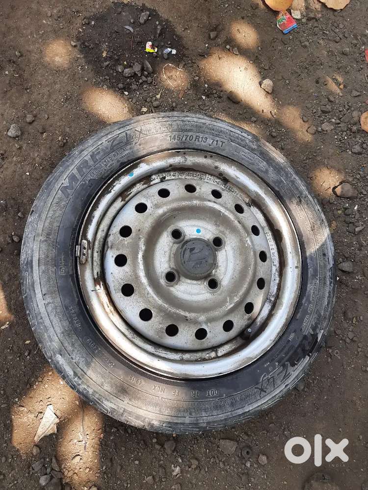 Used MRF Tubeless Tyre for Wagon R, Santro