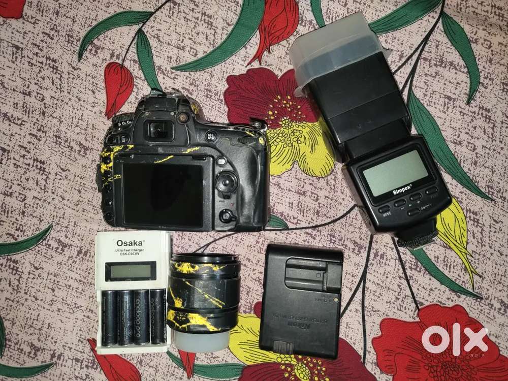 Dusra camera lena hai