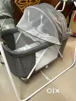 Star and daisy brand automatic swing or  cradle