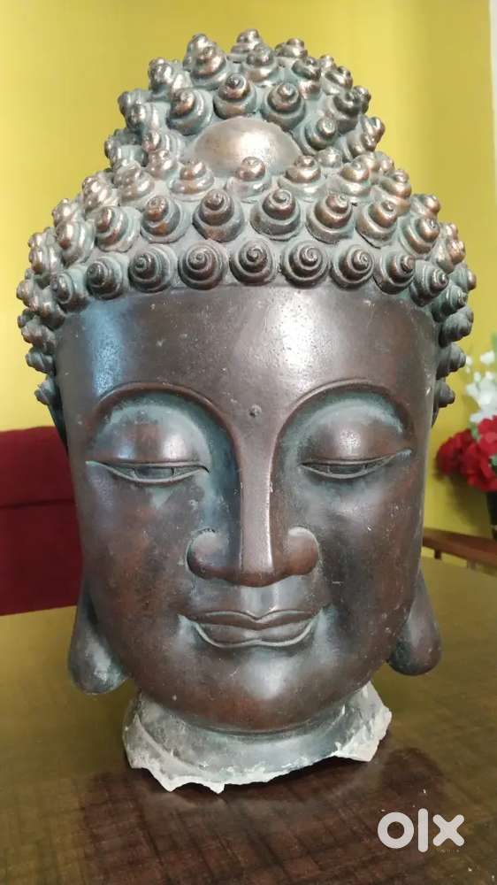 Budha murti, tea table & trolley bag for sell