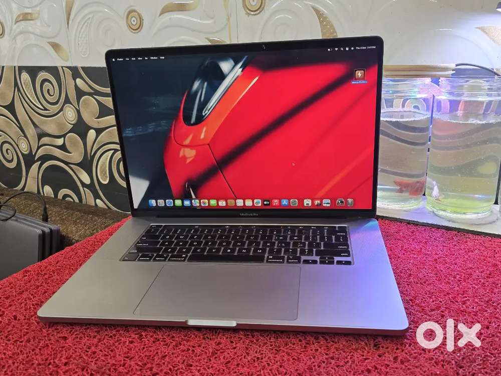 Apple Macbook Pro 2020 i7 16gb 512gb 5.5gb Graphics 16inch Retina