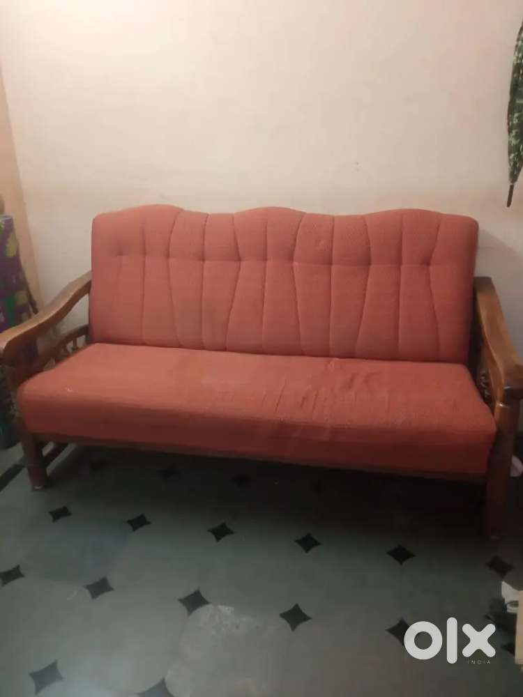 Take wood sofa urgent