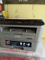 नया प्रिंटर चार दिन का बेचना है.