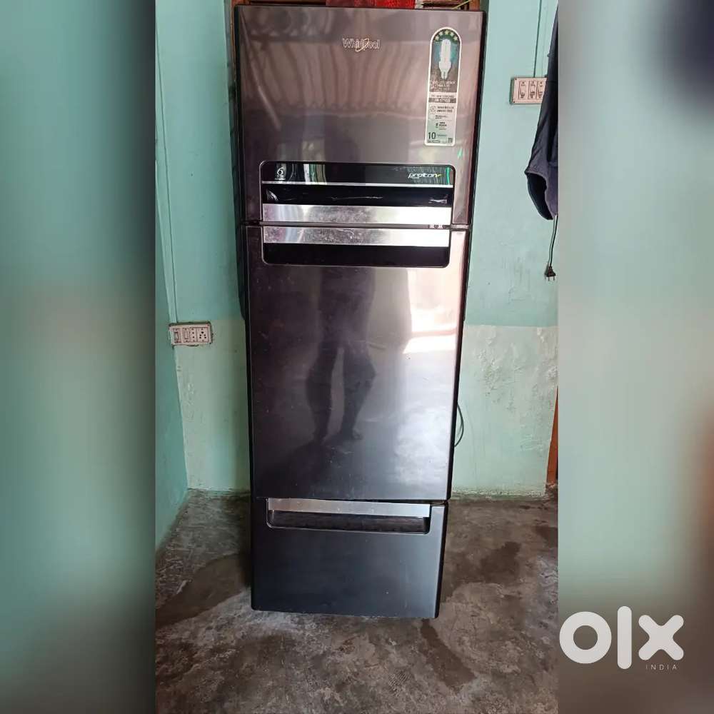 Whirlpool triple door proton premium series fridge