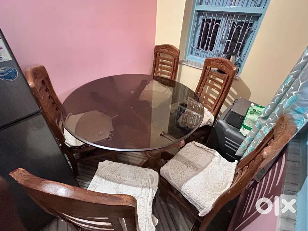Sell dining table