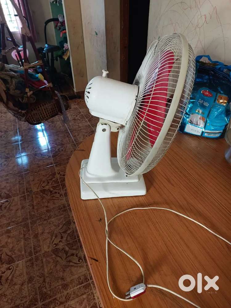 Crompton greaves table fan