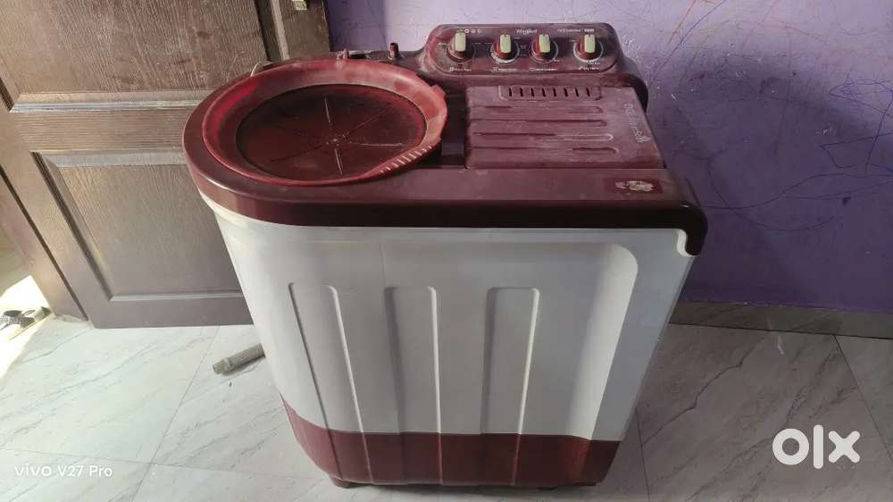 Whirlpool 7.5 kg semi automatic washing machine