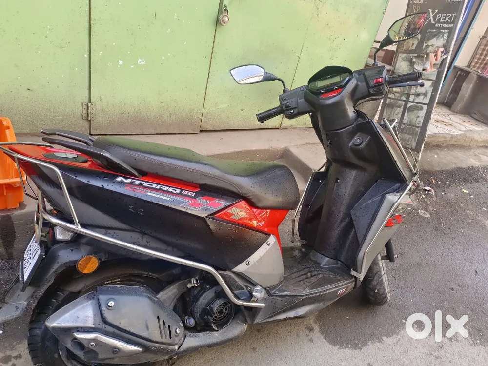 Super scooter Ntorq 125 with race edition